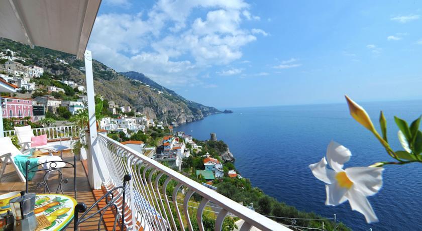 Апартаменты Holiday Home Giovanni Praiano