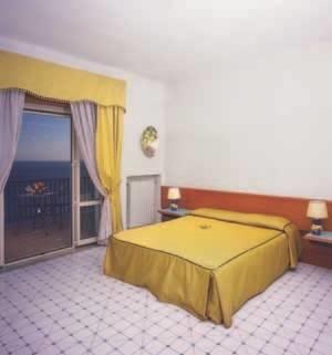 Отель Hotel Bristol