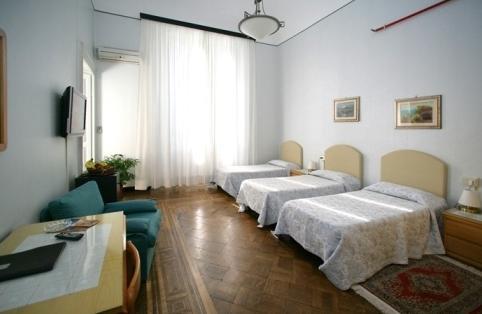 Отель Hotel Mediterranee