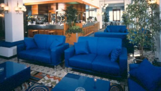 Отель Hotel Majestic