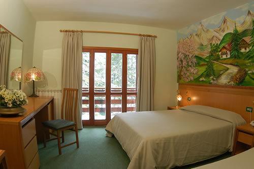 Отель Hotel Orso Bianco
