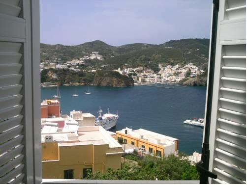 Отель Arcobaleno Ponza Resort