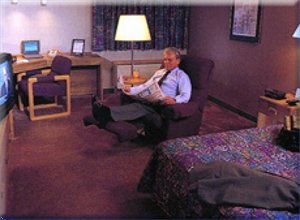 Отель Clarion Inn & Suites