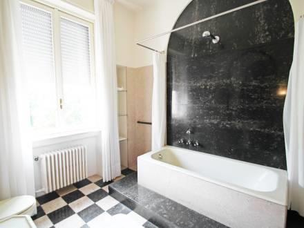 Апартаменты Holiday Home Giardini del Lago Luino