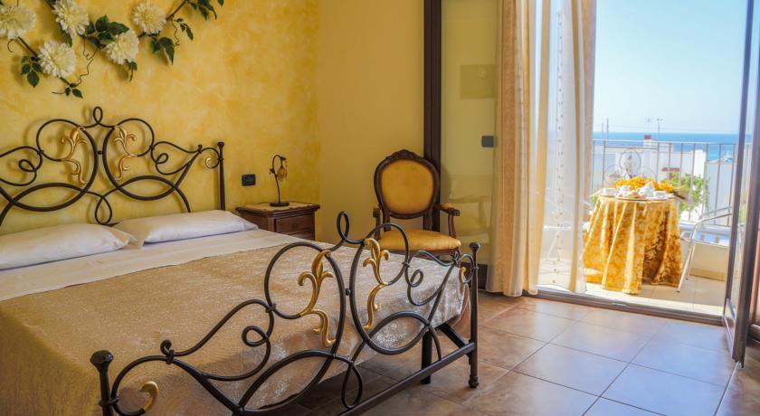 Отель Hotel Salento Mirfran