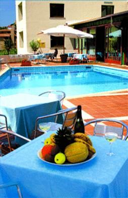 Отель Hotel Miralonga