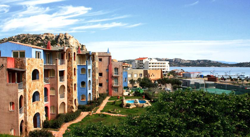 Апартаменты Leo Village Residence