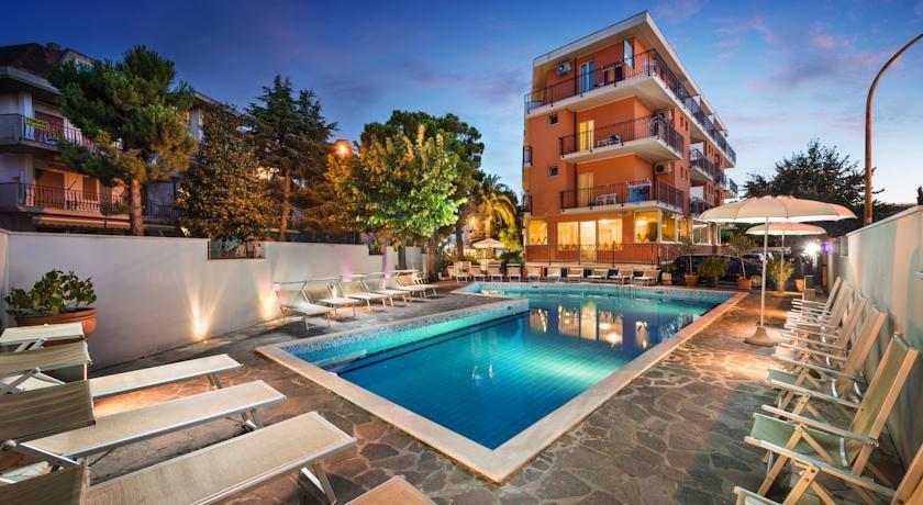 Отель Hotel Fenix