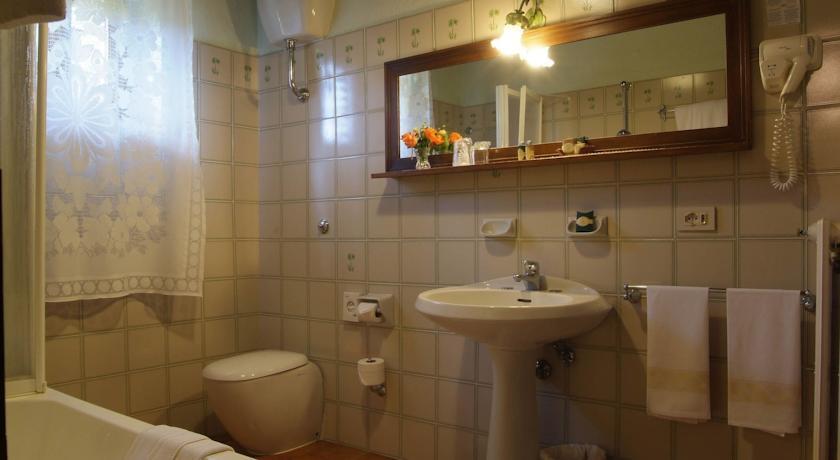 Отель Hotel Colle Etrusco Salivolpi