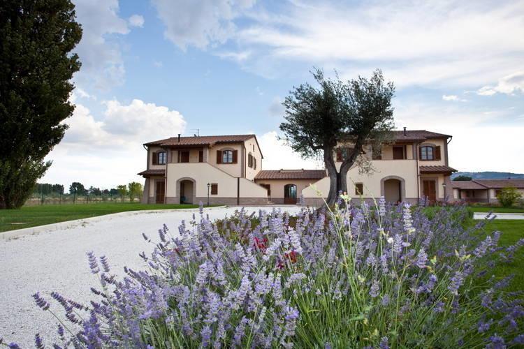 Отель Holiday Home Spello Cannara Assisi
