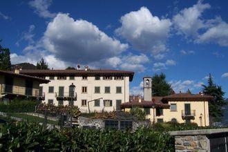 Отель Holiday Home Oleificio Riva Di Solto