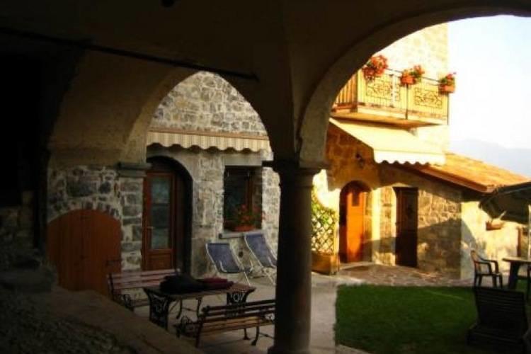 Апартаменты Holiday Home Terra Riva Di Solto