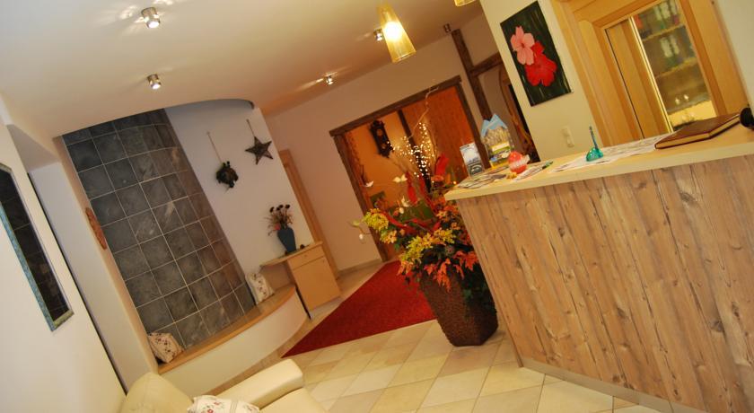 Отель Hotel Appartement Haus Gitschberg