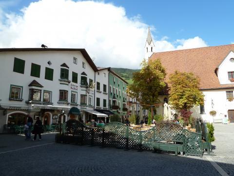 Отель Hotel Aquila Nera - Schwarzer Adler
