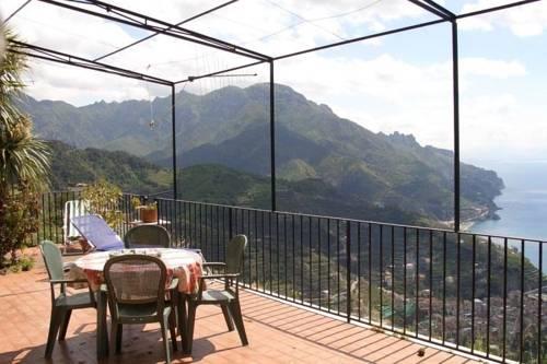Отель Apartment Balena Ravello