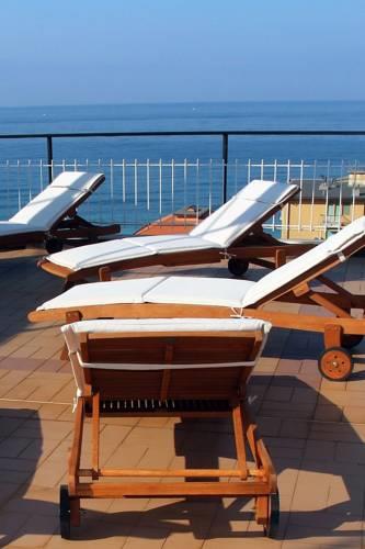 Отель Hotel Mediterraneo