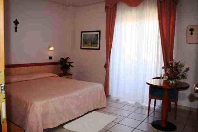 Отель Albergo San Michele