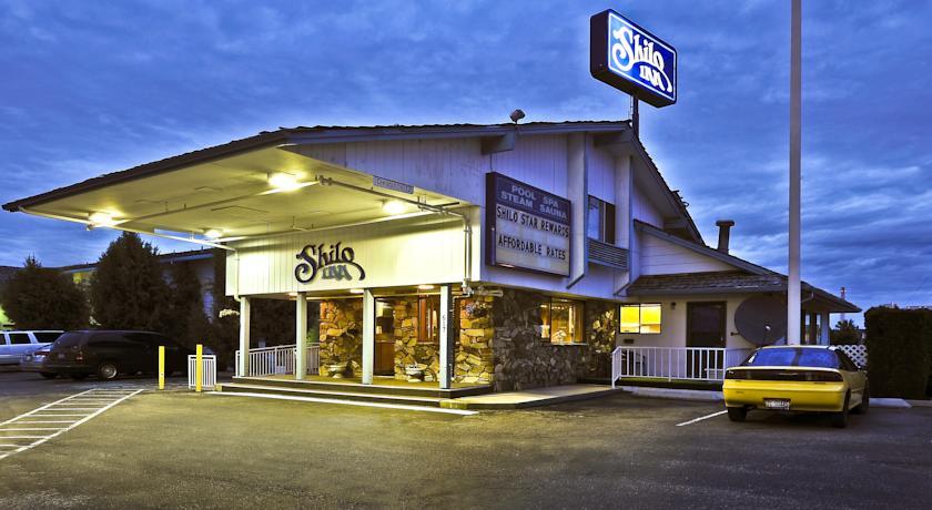 Отель Shilo Inn