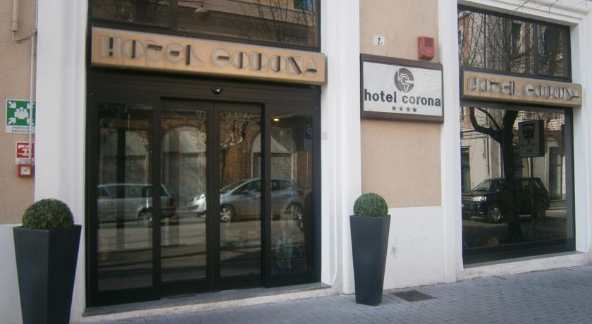 Отель Hotel Corona