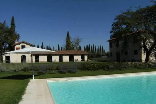 Отель Holiday home Albino Cavriglia