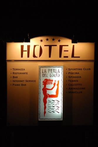 Отель Hotel La Perla Del Golfo