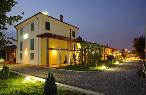 Отель Hotel Gabarda