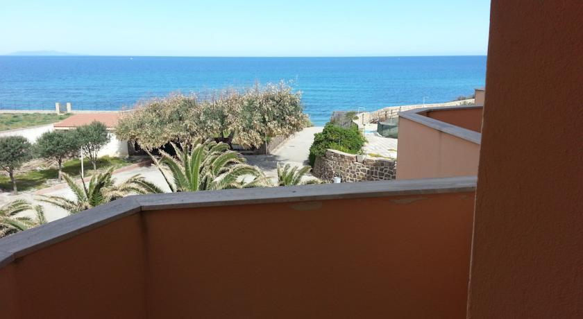 Отель Castelsardo Domus Beach