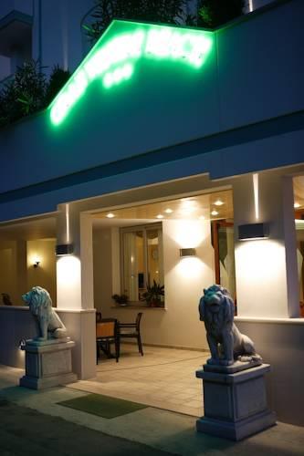 Отель Hotel Gran Venere Beach