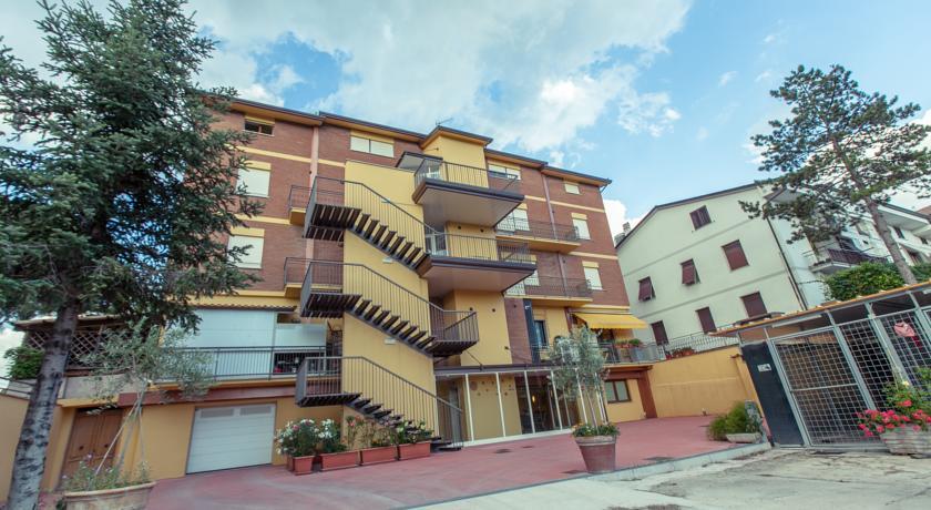 Отель Hotel Donnini