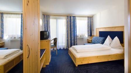 Отель Hotel Feldthurnerhof