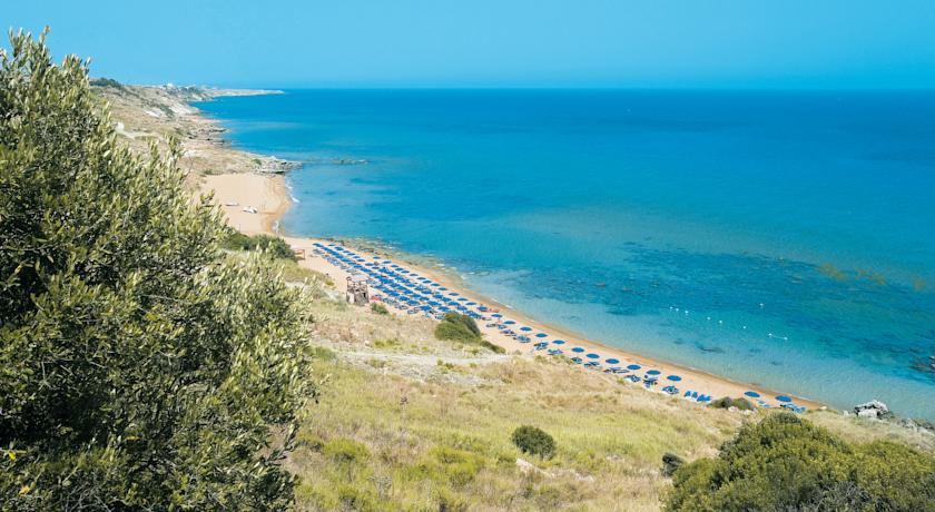 Отель Villaggio L'Oasi
