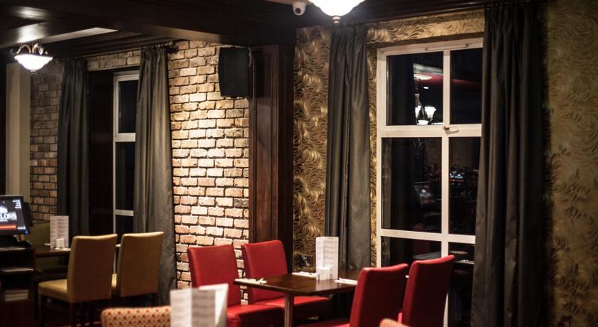 Отель Letterkenny Court Hotel