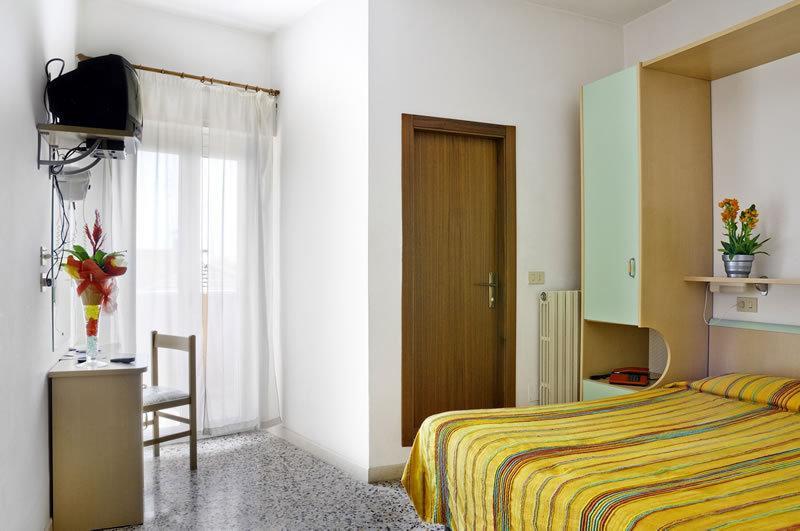 Отель Albergo Elena