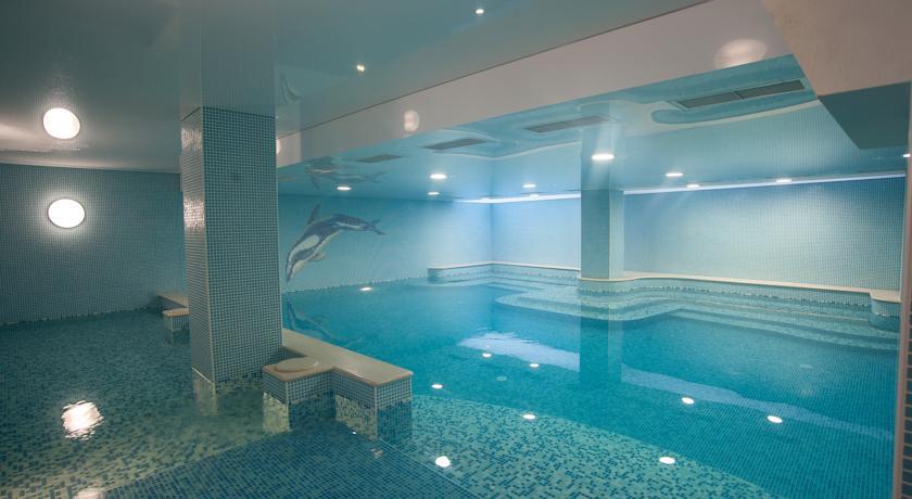 Отель C Comfort Hotel