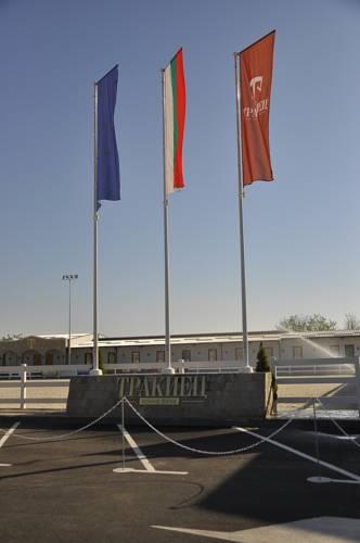 Отель Sport Complex Trakiets
