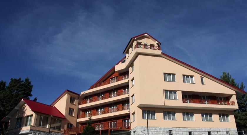 Отель Hotel Treshtenik