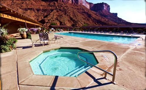 Отель Red Cliffs Lodge 