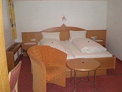 Отель Familienhotel Grundlhof