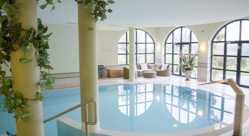 Отель Hotel Restaurant Staribacher