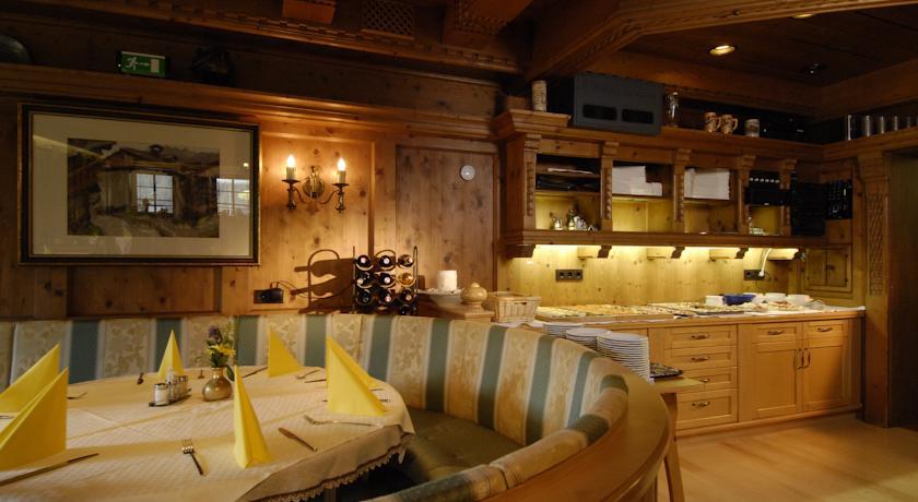 Отель Hotel Weiler