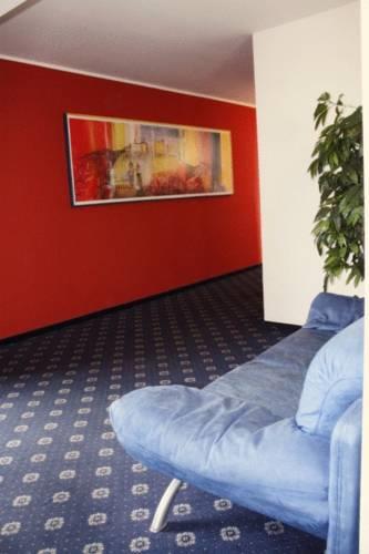 Отель Hotel Servus Europa Suben