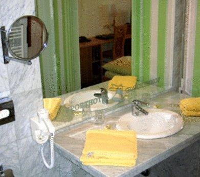 Отель Sporthotel Glockenhof