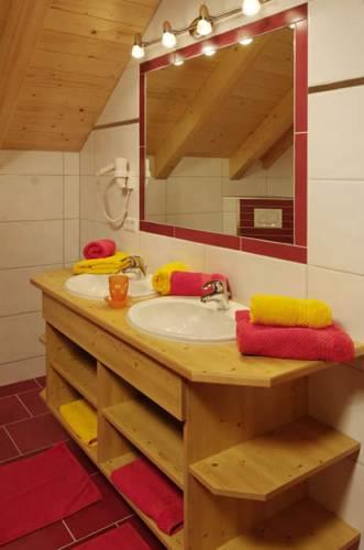 Отель Landhaus Tonimörtl