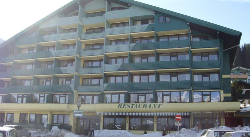 Alpine Club Hotel