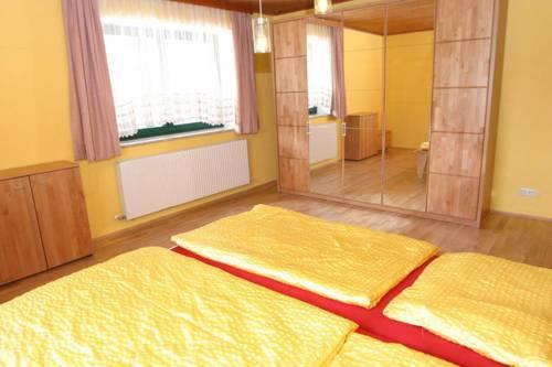 Апартаменты Holiday Home Hanni Neuhaus