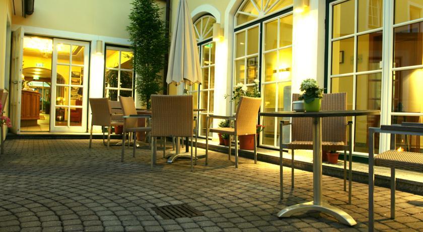 Отель Romantik Hotel Goldener Stern