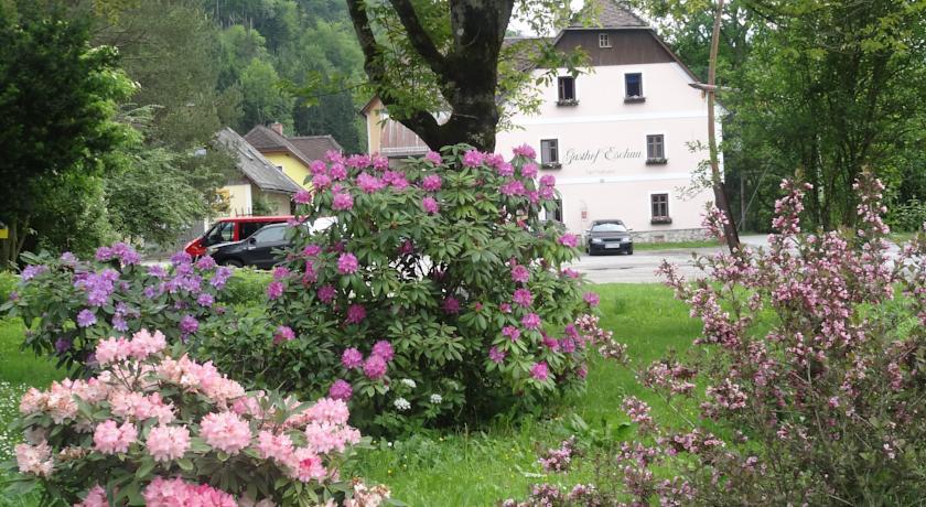 Отель Gasthof Eschau
