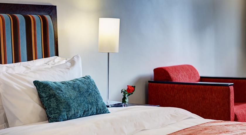 Fountains Hotel and Apartments