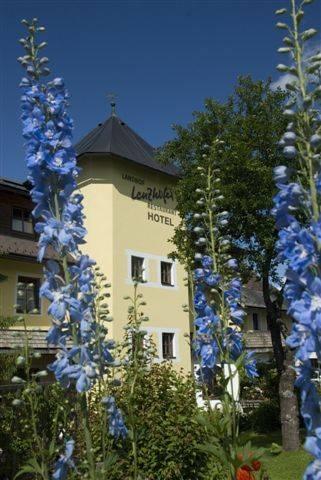 Отель Landhof Lenzhofer