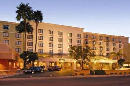 Отель Phoenix Place Hotel & Suites